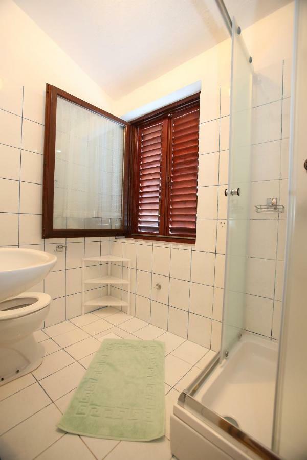 Rooms With The Sea View Baška Екстериор снимка